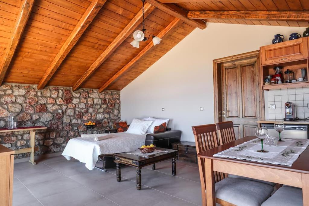 Petronas Land House 2 Villa Archangelos  Luaran gambar